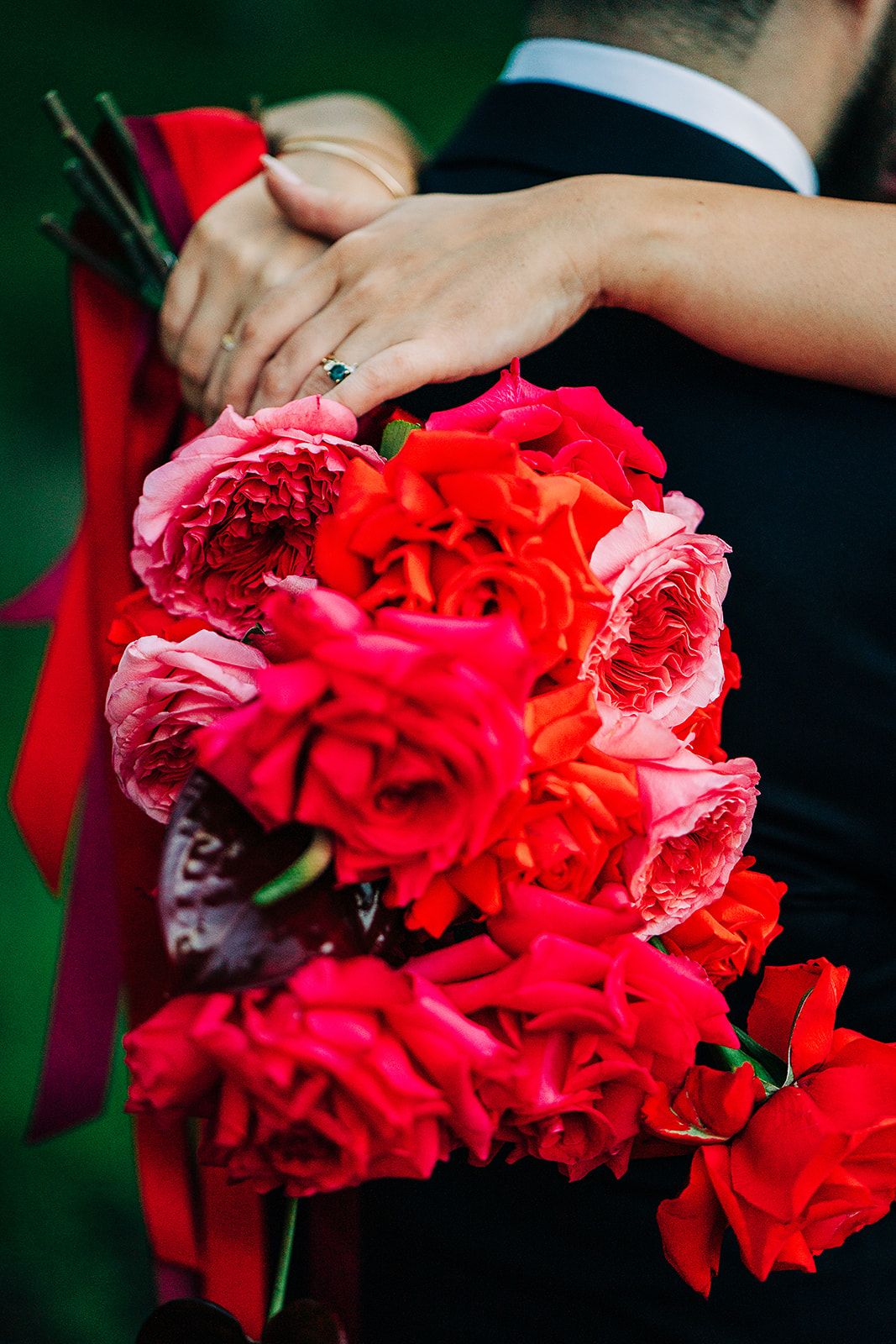red and pink bouqet